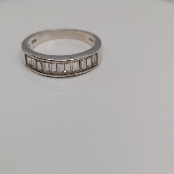 Vintage Avon Sterling Ring sz 9, Emerald Cut Cz, GC. - Picture 8 of 12